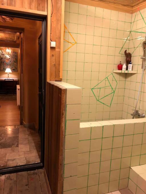 Magic Home on Betlemi str.13, Old Tbilisi room 2